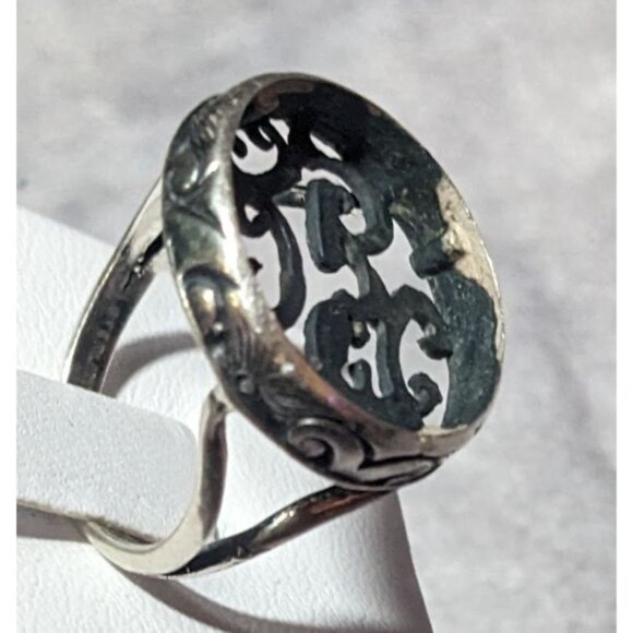 Vintage Sterling Silver Floral Scroll Concave Ring Size 7 1/2 - Picture 2 of 16